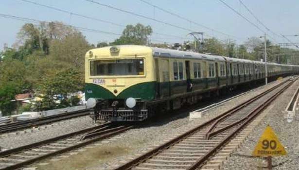 அரக்கோணம் மின்சார ரெயிலில் பெட்டிகள் எண்ணிக்கை 12 ஆக உயர்வு