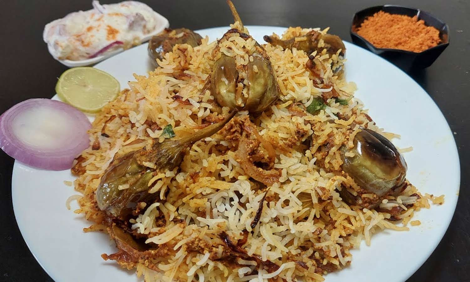 கத்திரிக்காயில் சூப்பரான பிரியாணி செய்யலாம்...