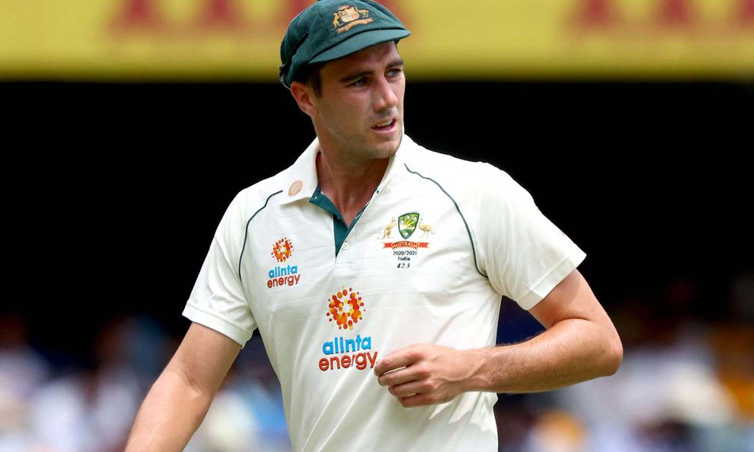 நாடு திரும்பினார் ஆஸ்திரேலிய கேப்டன் பேட் கம்மின்ஸ்