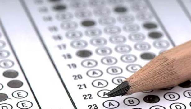 குரூப் 2 தேர்வு தொடங்குவதில் தாமதம்- கூடுதல் நேரம் ஒதுக்க ஆணையர் உத்தரவு