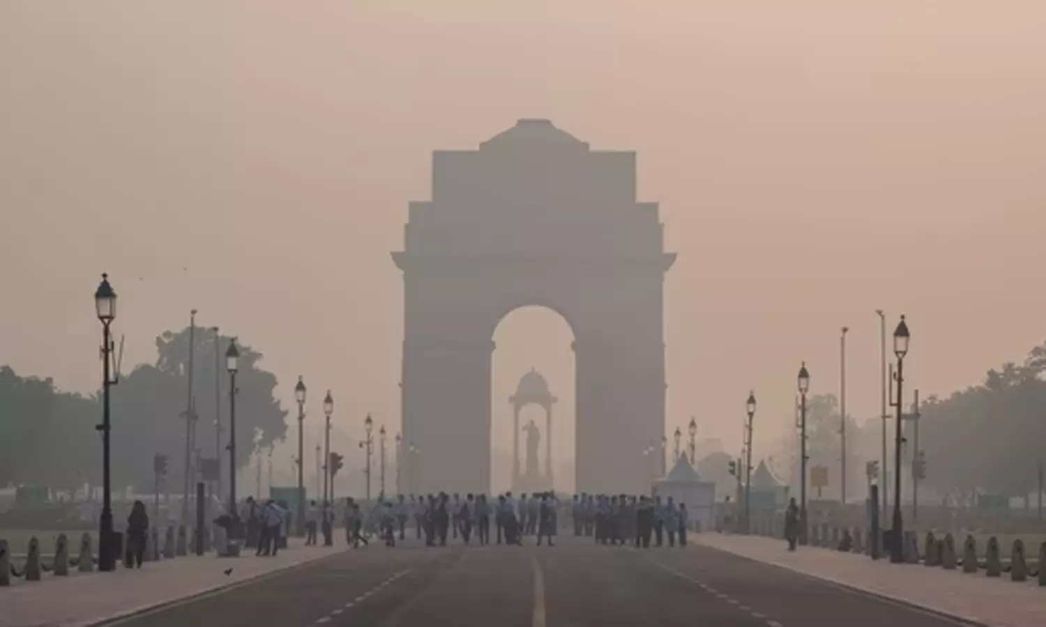 டெல்லியில் 8-வது நாளாக காற்றின் தரம் மோசம்: பொதுமக்கள் கடும் அவதி